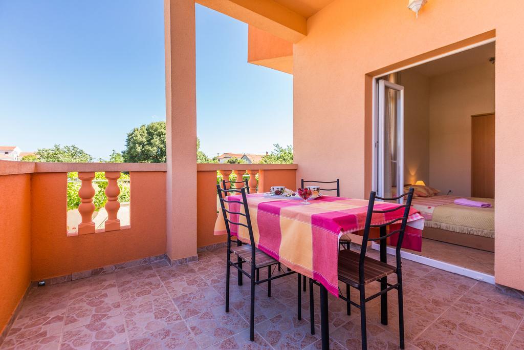 Apartments Angelina Sukošan Εξωτερικό φωτογραφία