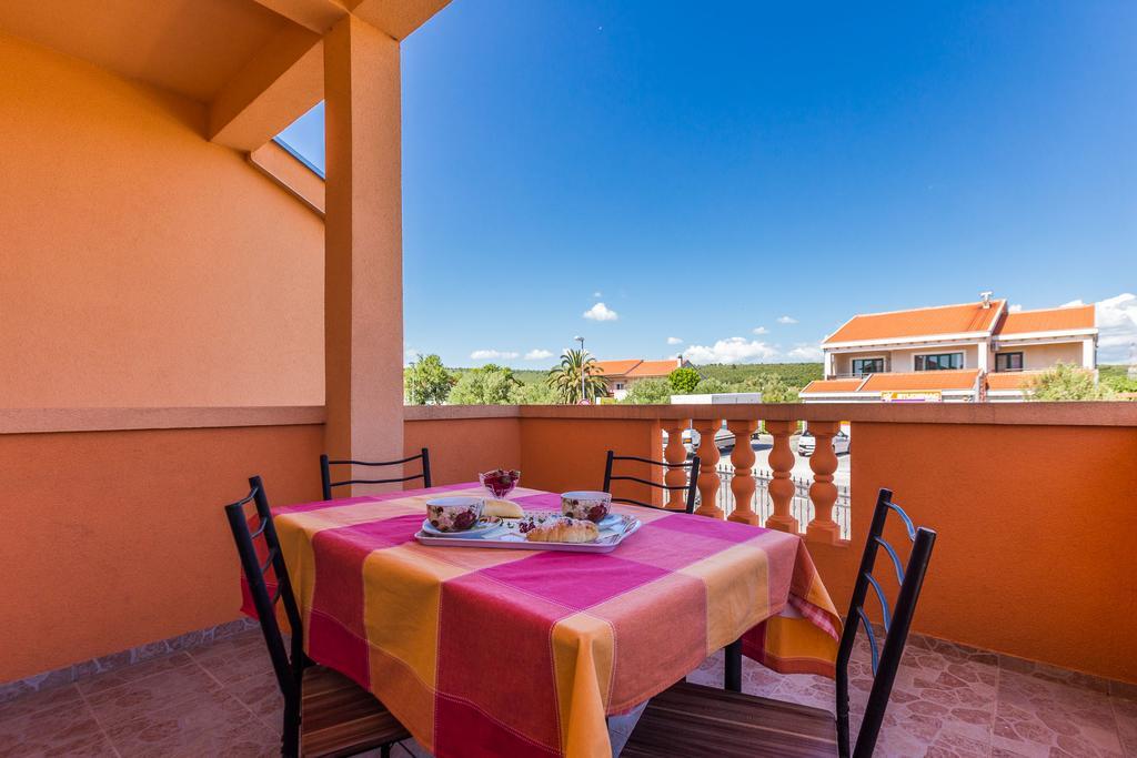 Apartments Angelina Sukošan Εξωτερικό φωτογραφία