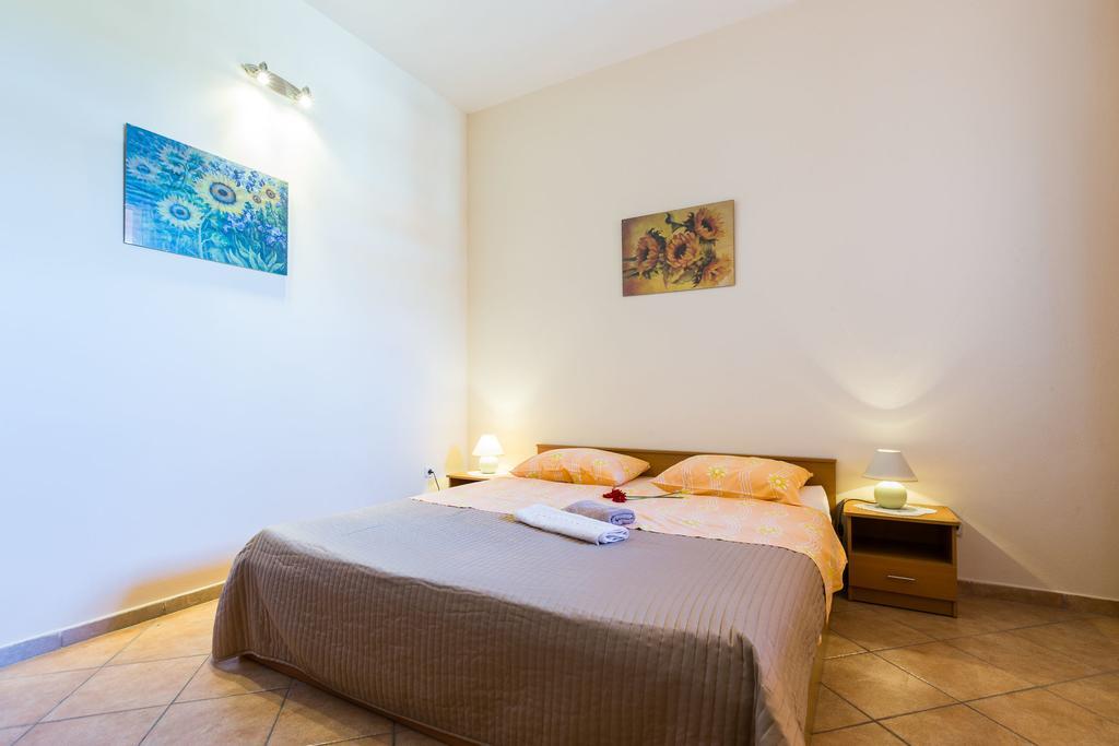 Apartments Angelina Sukošan Εξωτερικό φωτογραφία